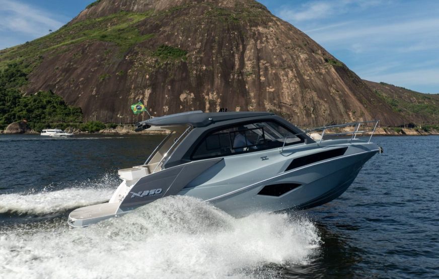 cabin cruiser