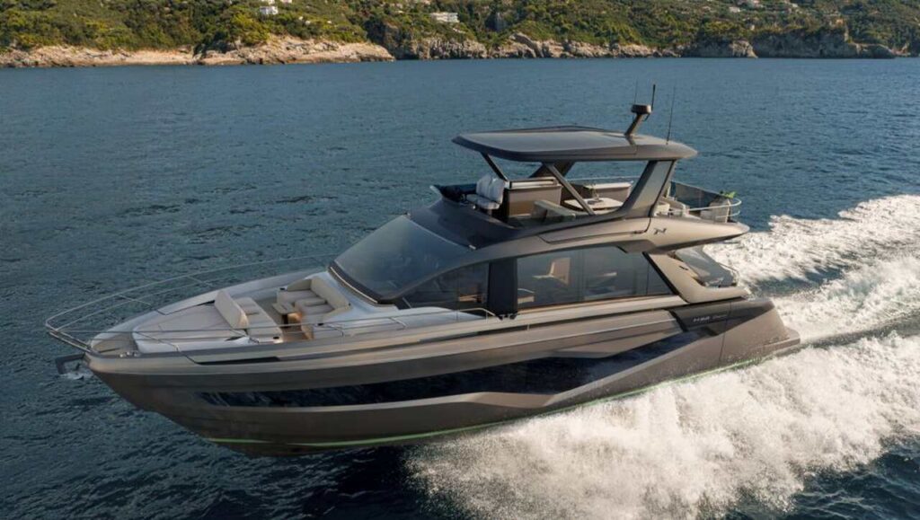 cabin cruiser