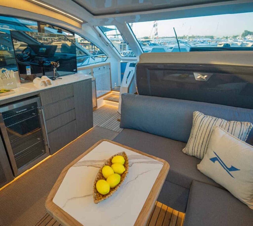 cabin cruiser